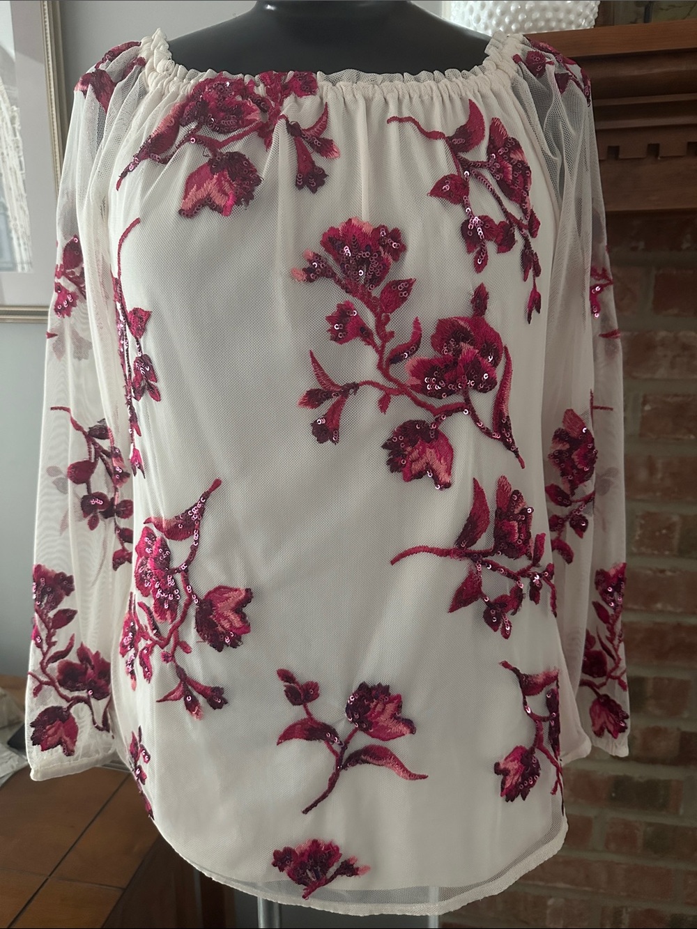 White House Black Market NWT sequined blouse. Cream with magenta flowers. Size M